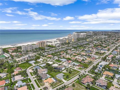 A home in MARCO ISLAND