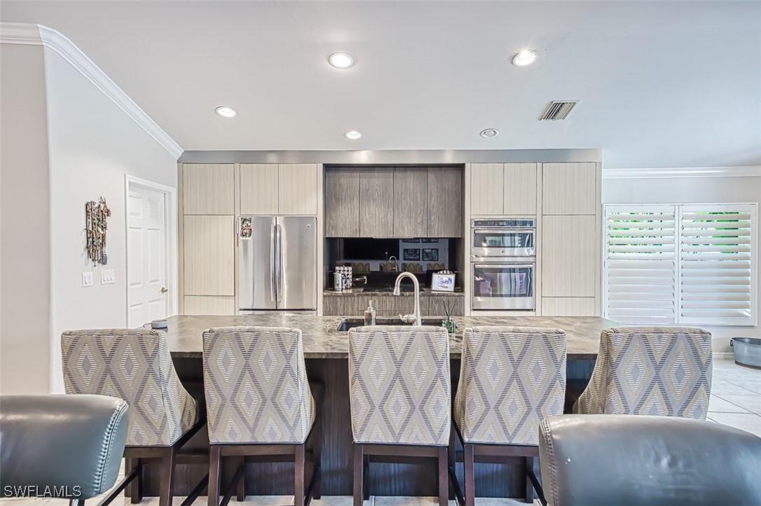 9046 Shadow Glen Way