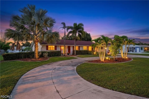 Photo of 22112 Bronxville Avenue, Port Charlotte, FL 33952 (MLS # 2026036974)