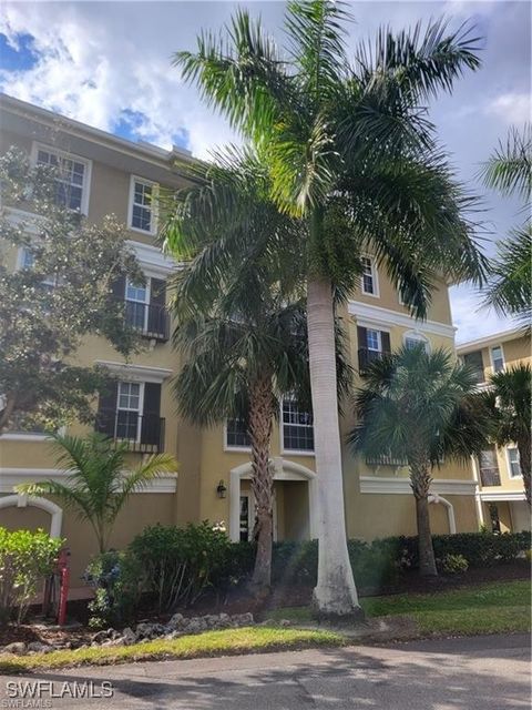 10041 Lake Cove Drive 202 Fort Myers FL 33908