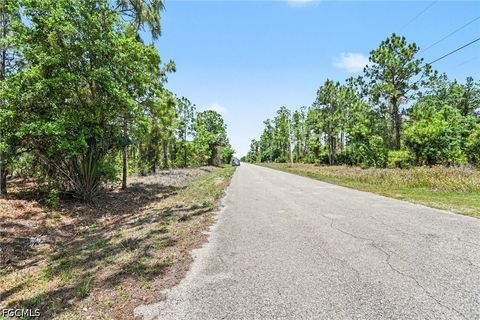Tiny photo for 403 Wellington Avenue, Lehigh Acres, FL 33972 (MLS # 2026017211)