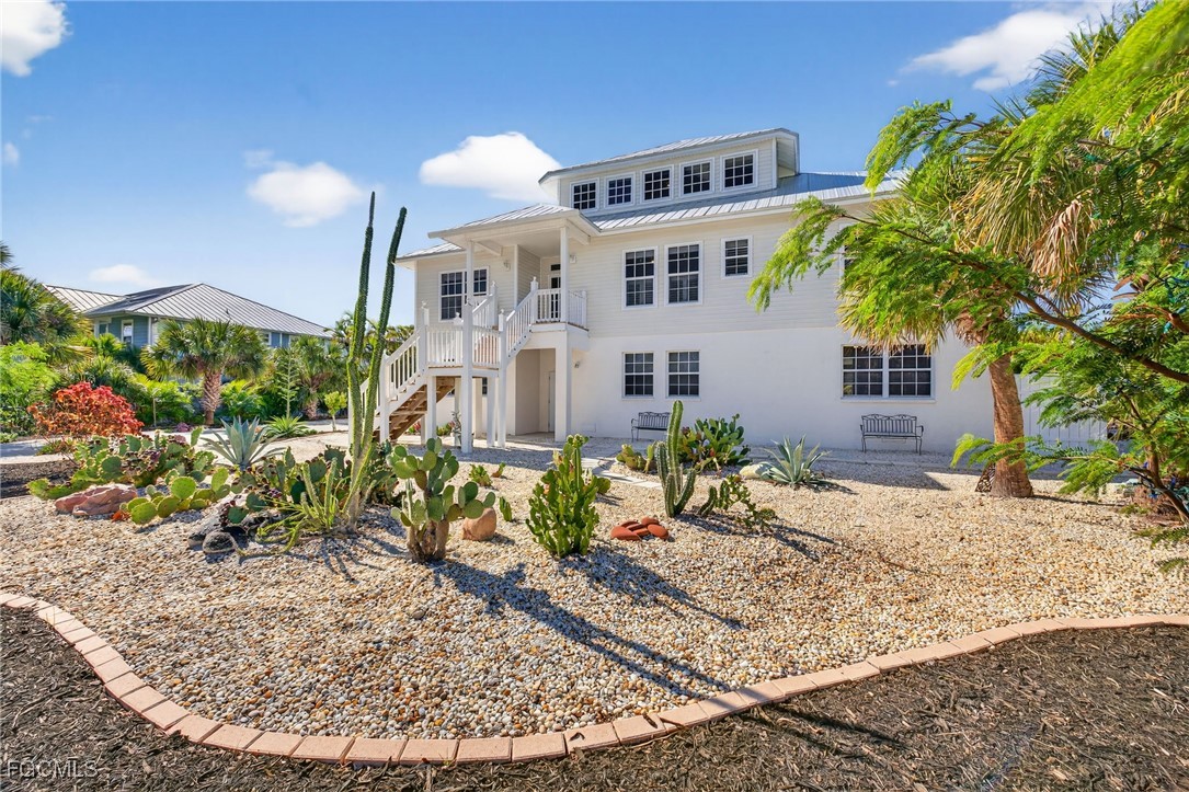 517 Lake Murex Circle