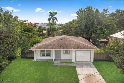 2810 Dunbar Avenue Fort Myers FL 33916