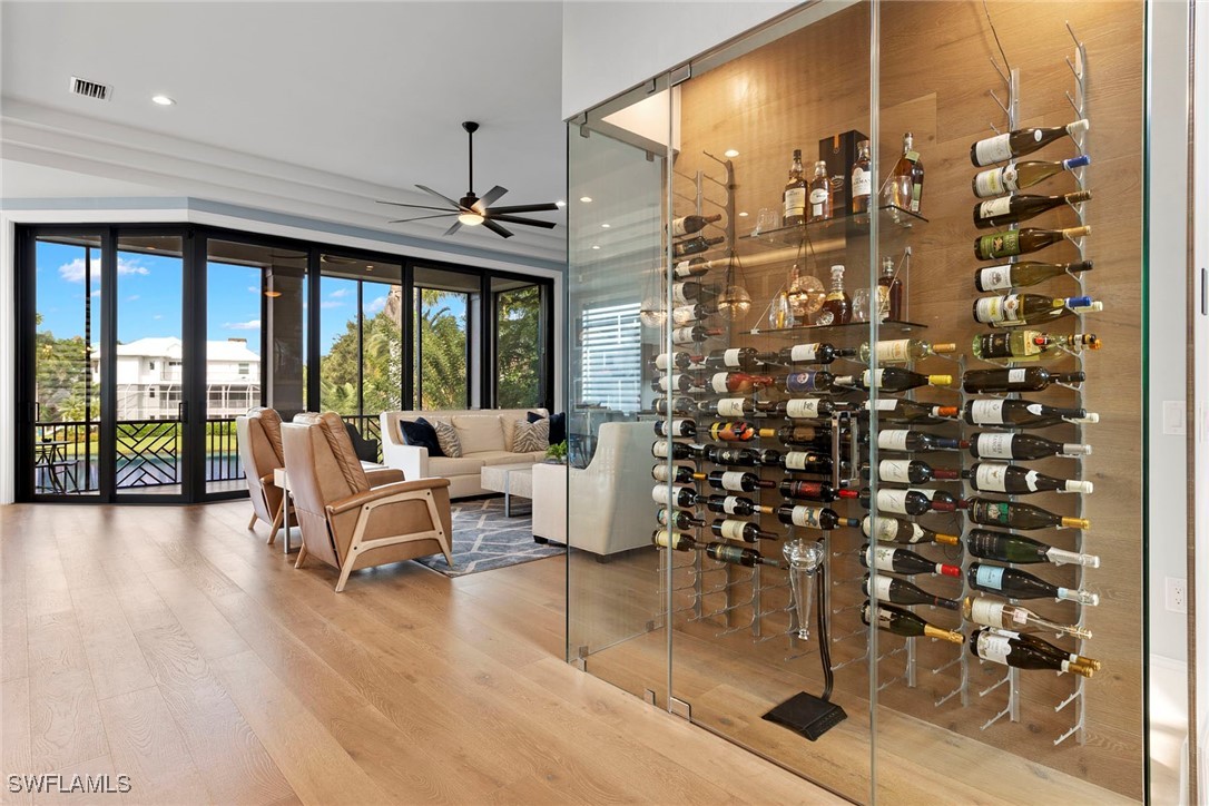 211 San Mateo Drive