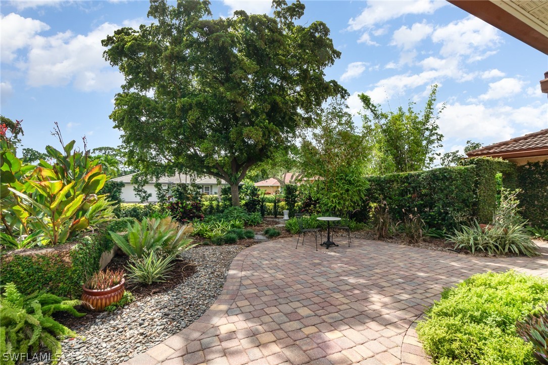 15854 Gleneagle Court