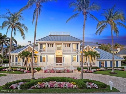 1551 Gulf Shore Boulevard S Naples FL 34102