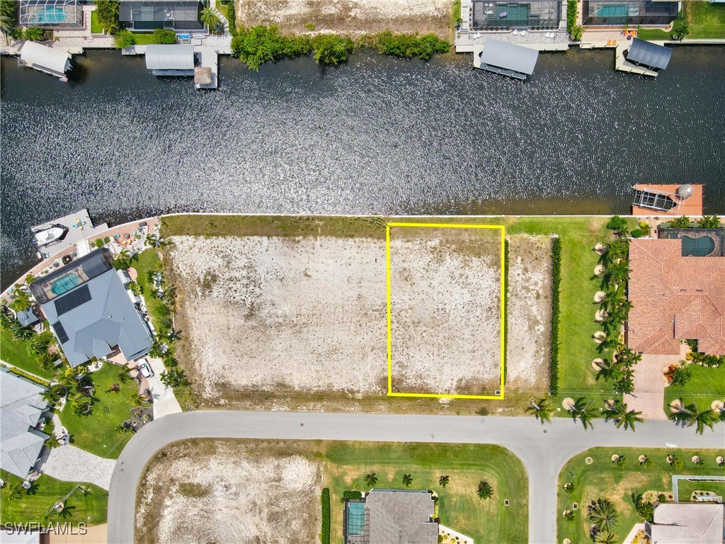 112 NW 37th Place