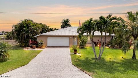 Photo of 2912 SW 1ST Terrace, Cape Coral, FL 33991 (MLS # 2026015318)