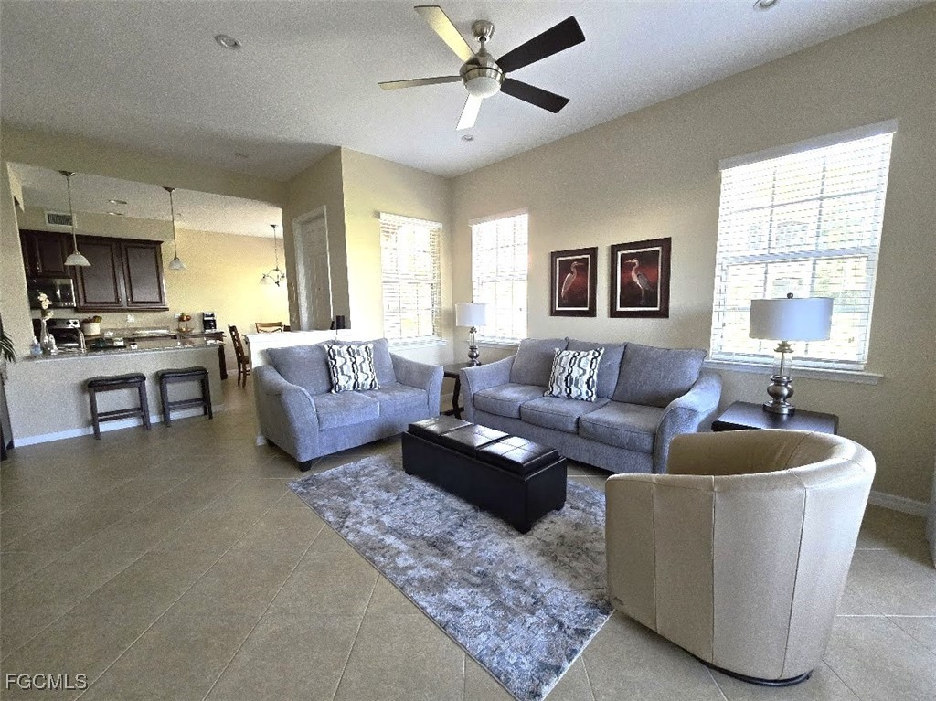 8541 Oakshade Circle 1
