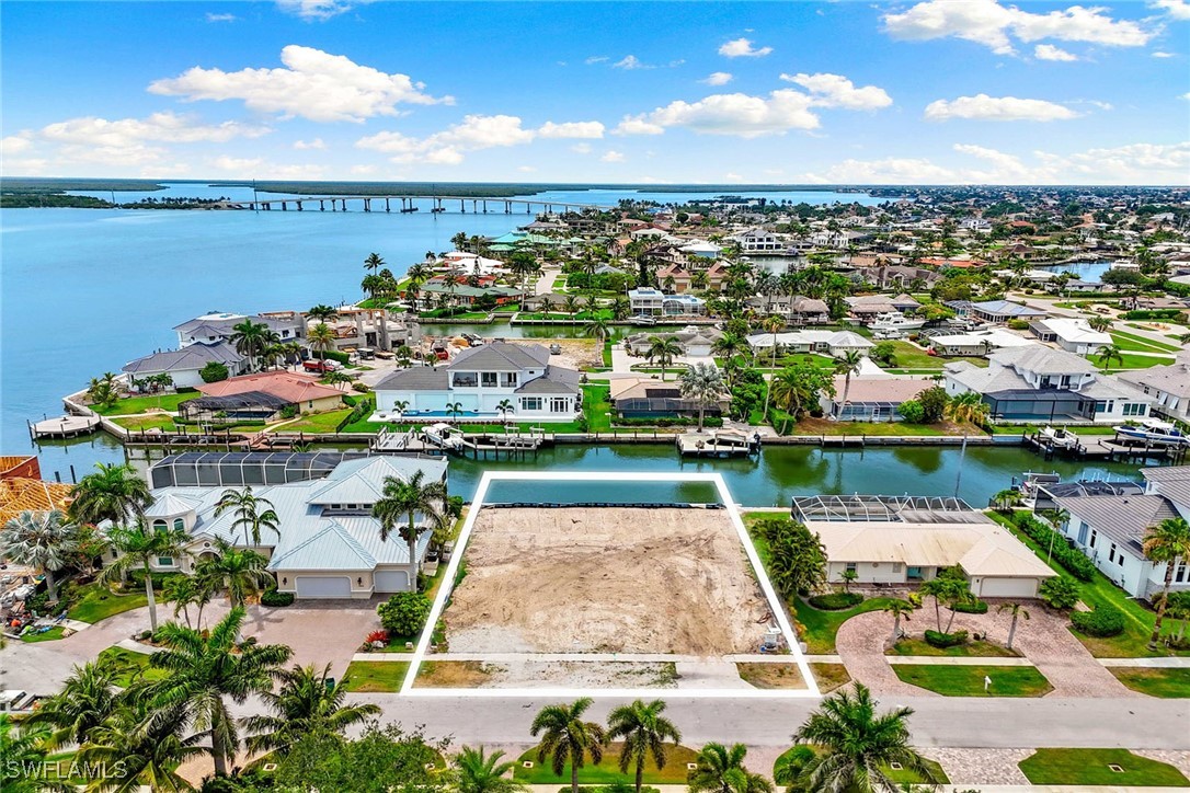 1285 Orange Court