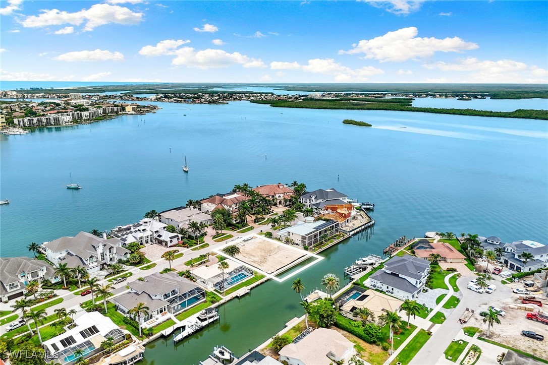 1285 Orange Court