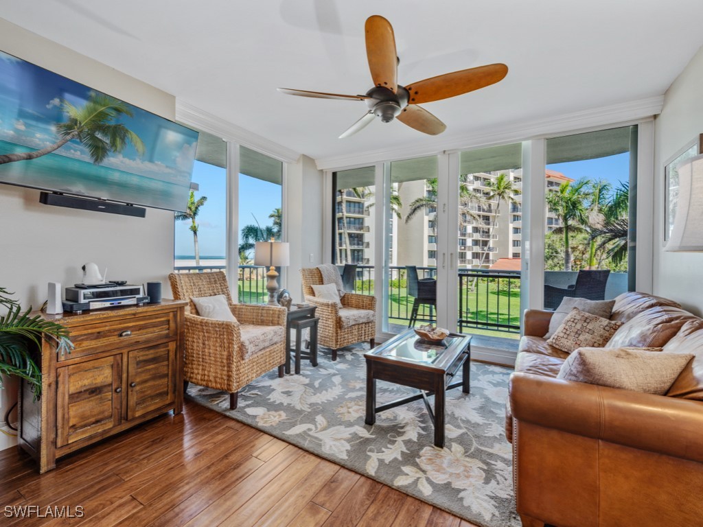 140 Seaview Court 206N