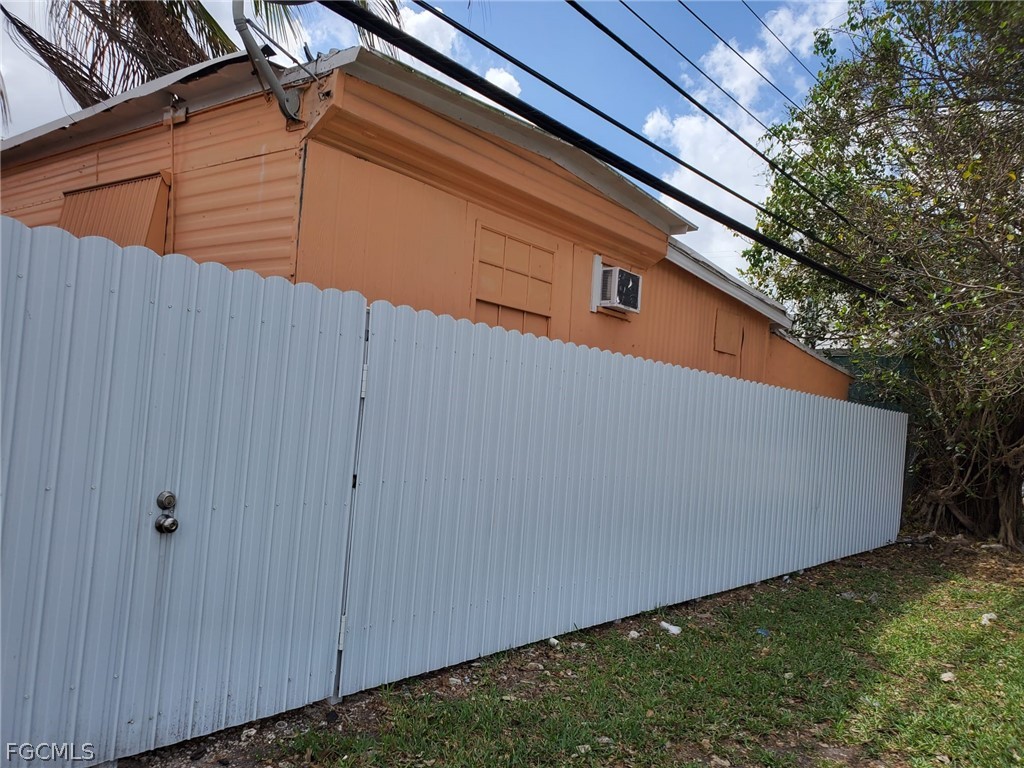 1401 W 29TH Street C54