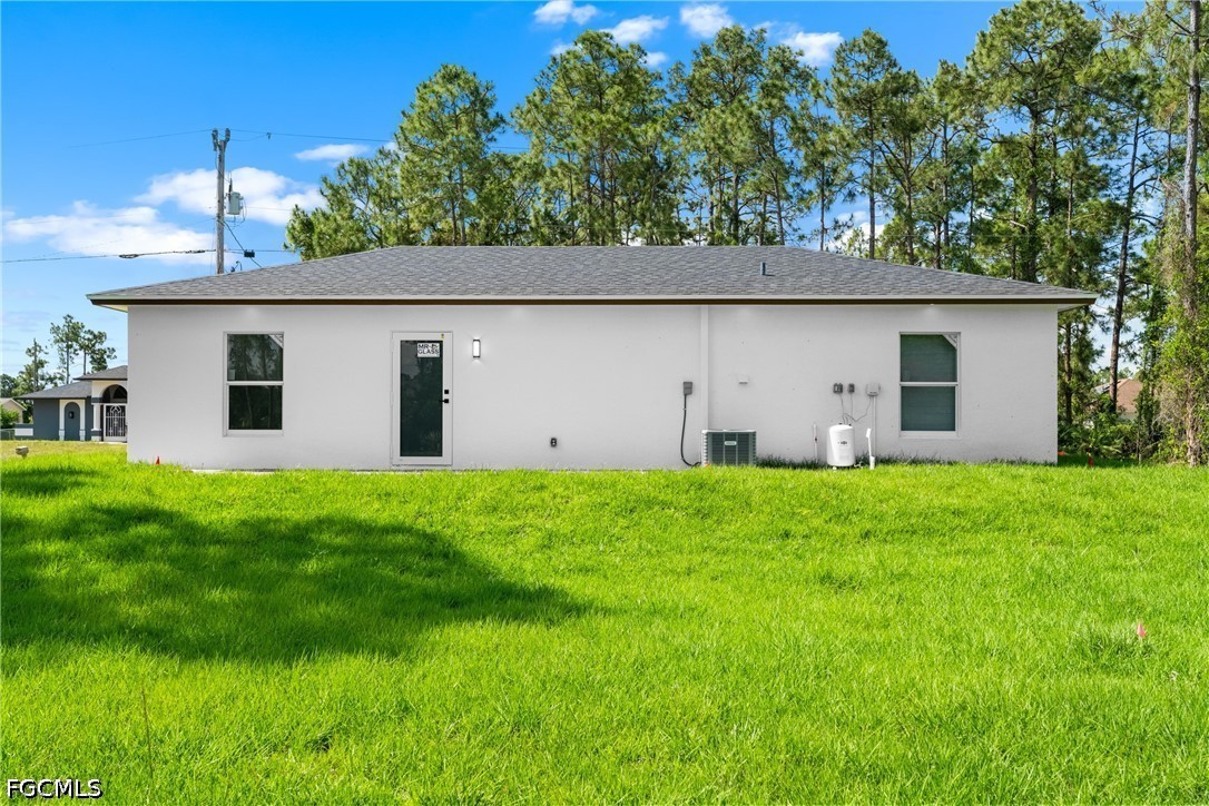 1077 Merry Street E