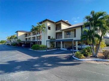 4719 SE 17th Place 105 Cape Coral FL 33904