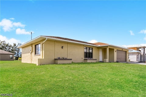 Tiny photo for 512 SW 27th Terrace, Cape Coral, FL 33914 (MLS # 2026039407)