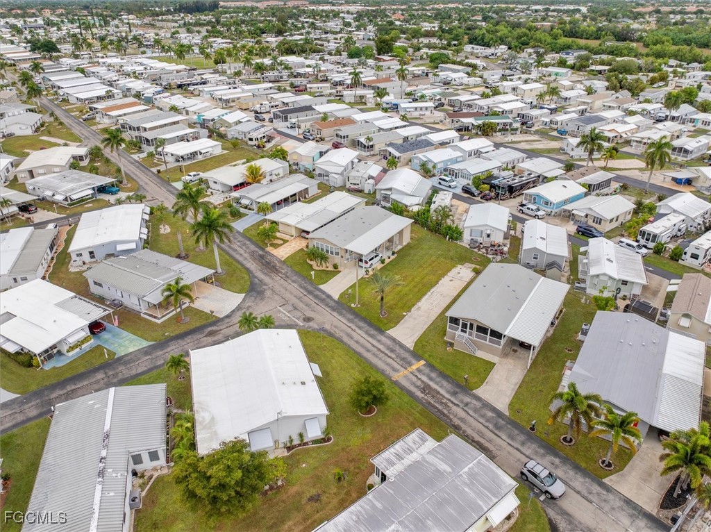 223 Derwent Boulevard W