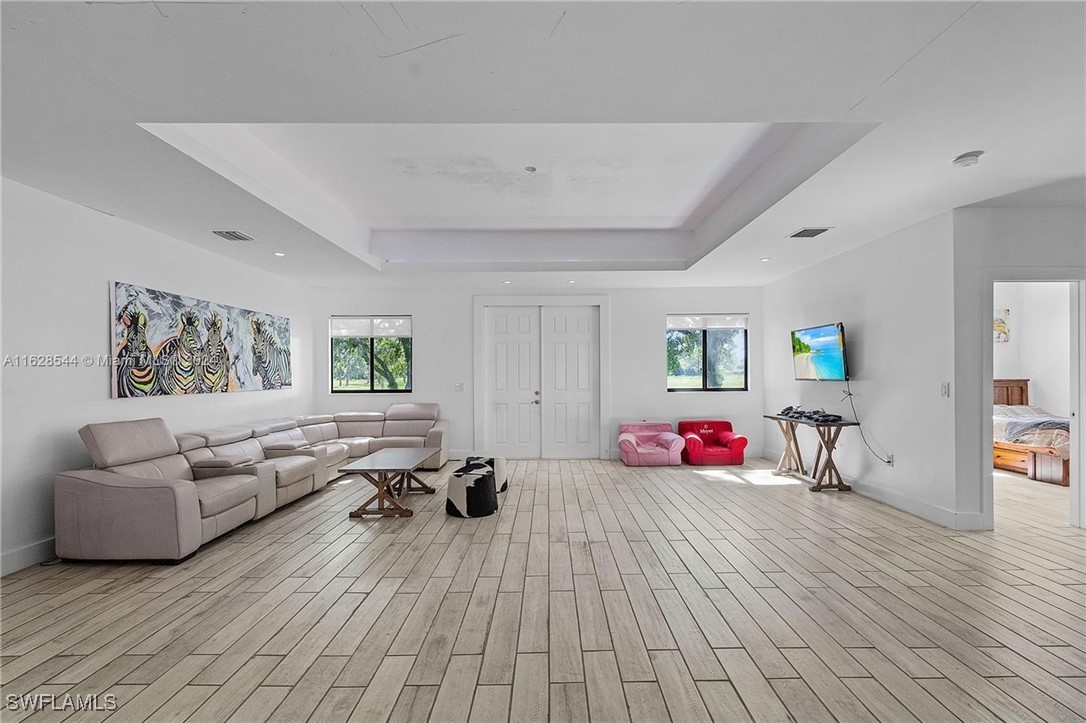 2650 Pioneer 15th Street