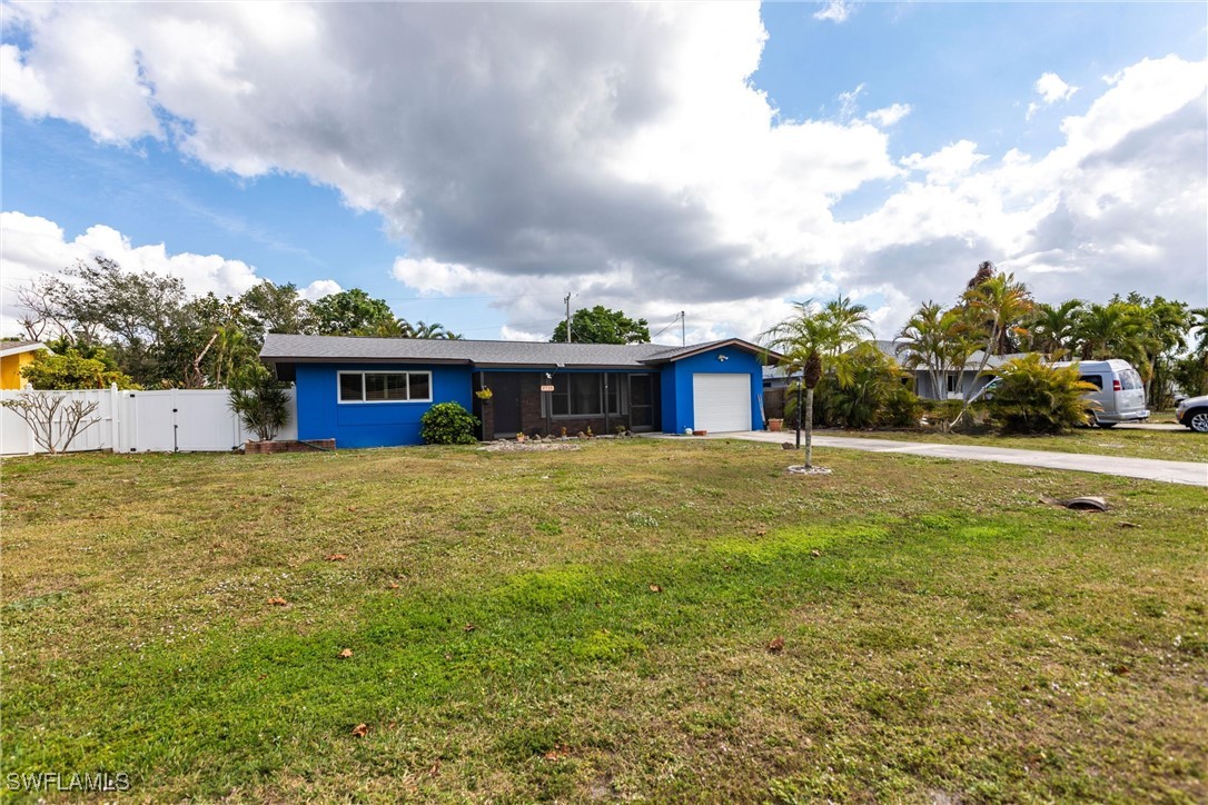 2715 SE 16th Place