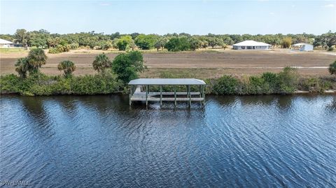 1589 Frontier Circle Labelle FL 33935