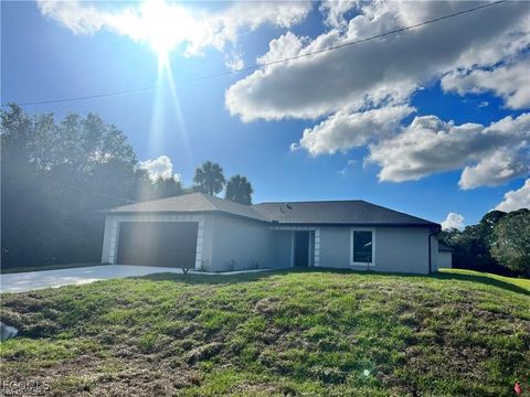 2502 35th Street SW Lehigh Acres FL 33976