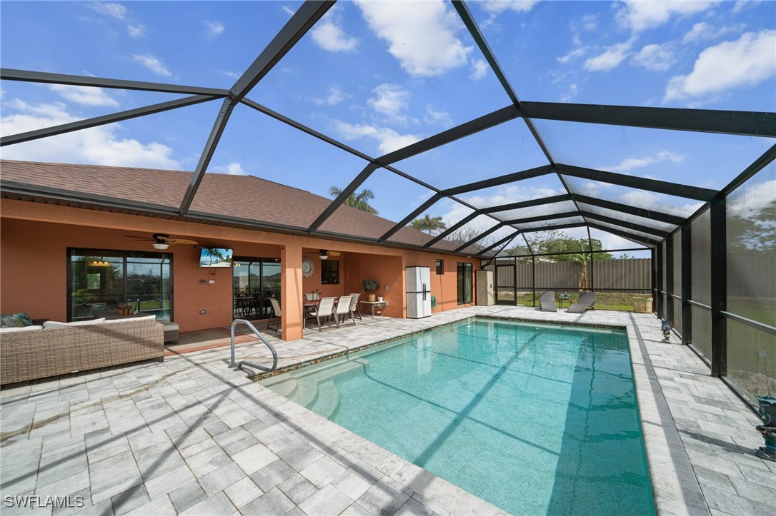 325 NW 12th Place