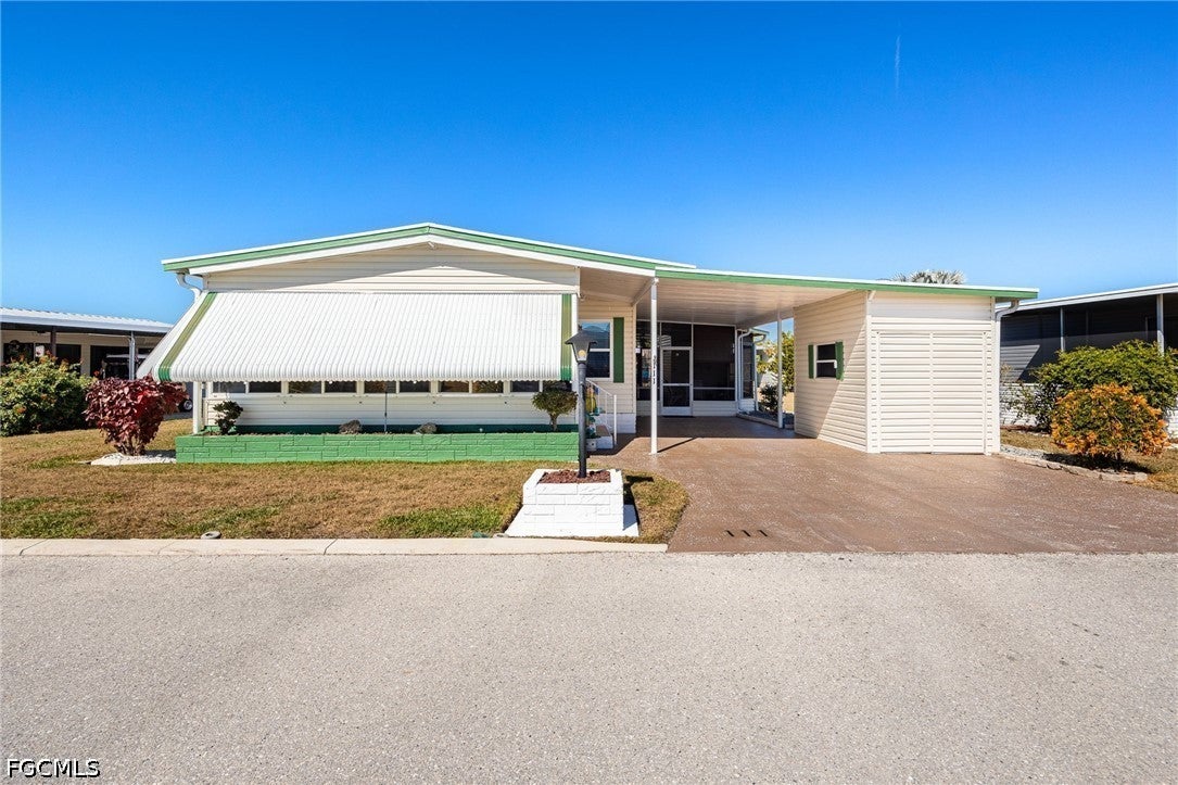 111 Snead Drive