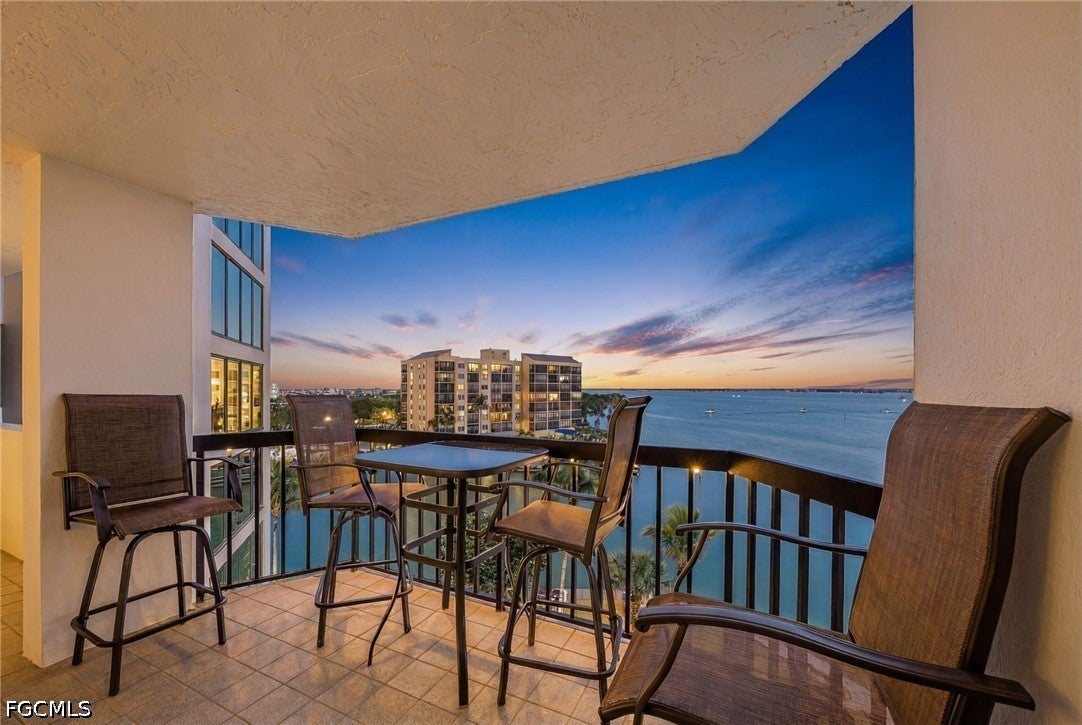 4265 Bay Beach Lane 522