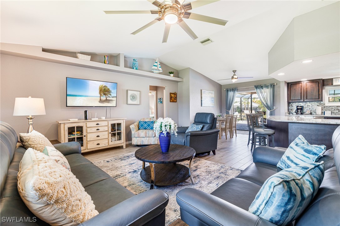 305 SW 8th Street