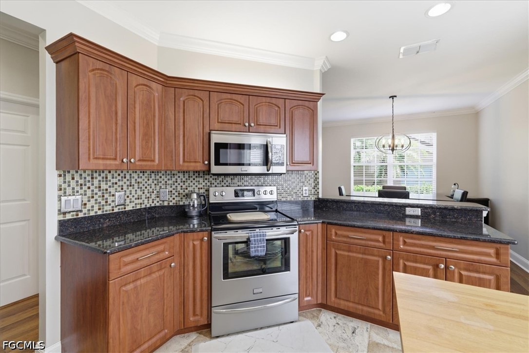 9361 Alamander Court 401