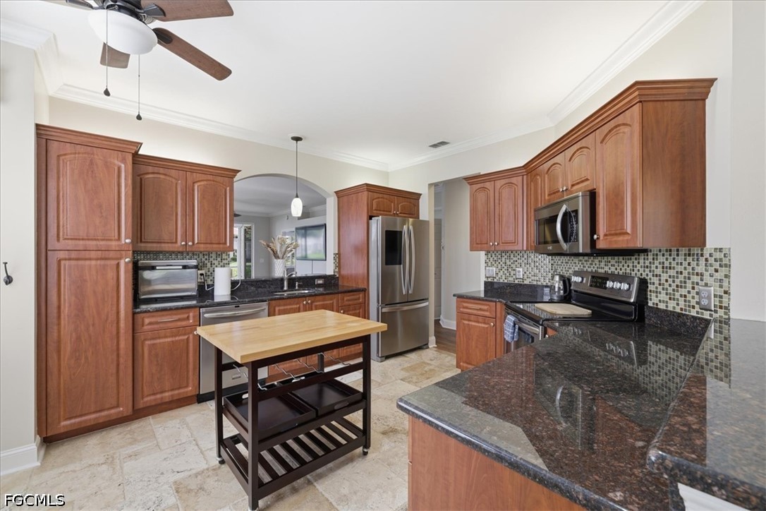 9361 Alamander Court 401