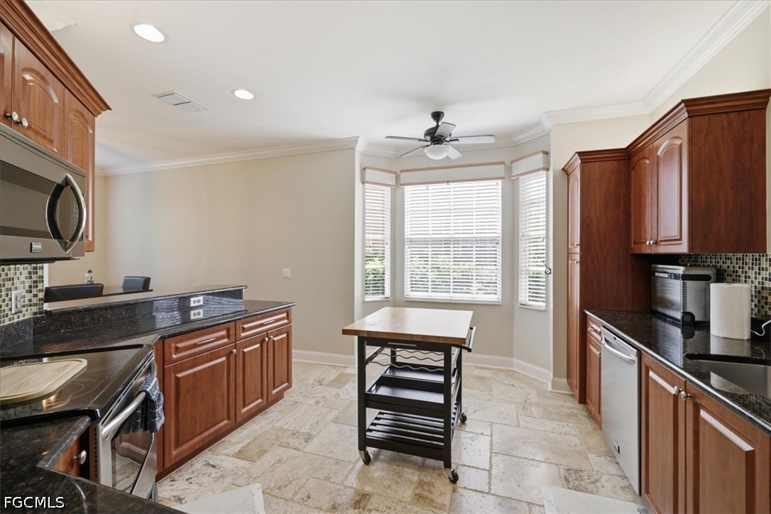 9361 Alamander Court 401