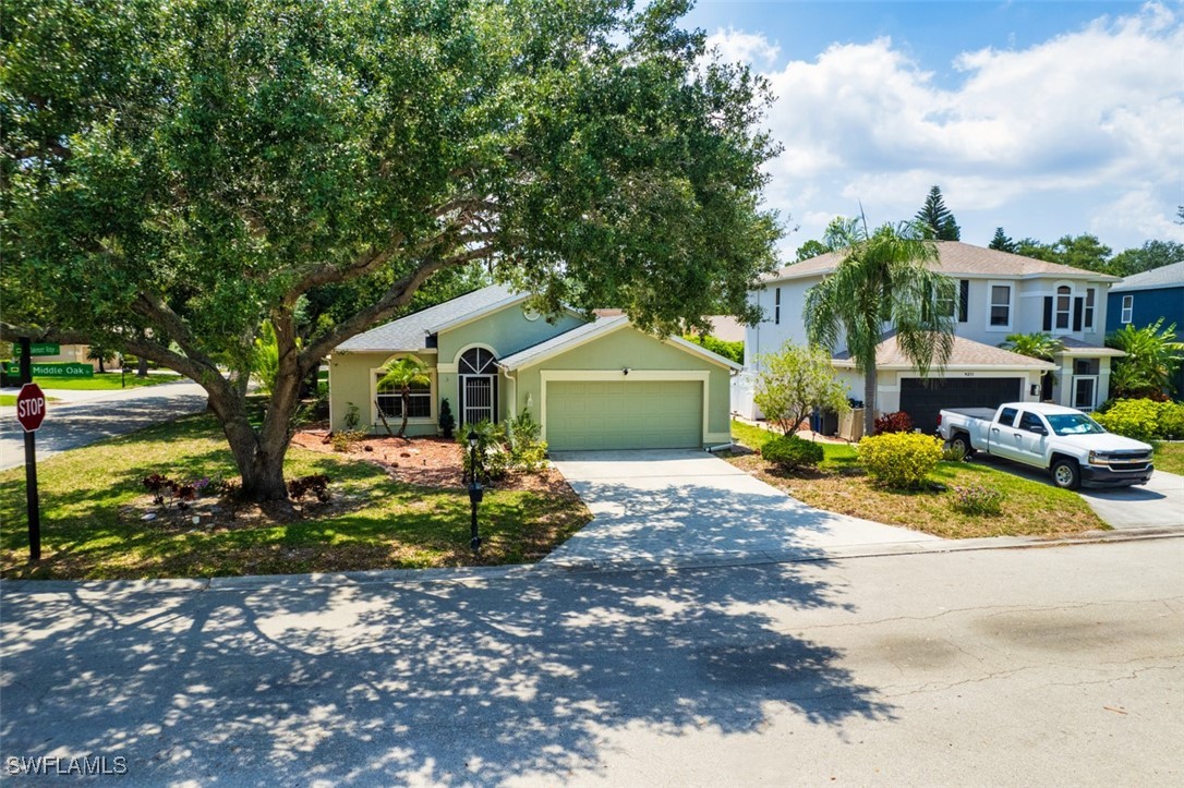 9201 Middle Oak Drive