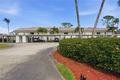 5765 Trailwinds Drive 111 Fort Myers FL 33907