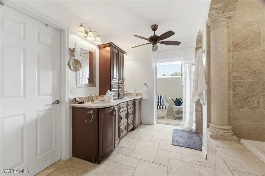 Cape Coral, Florida 33914, United States, 3 Bedrooms Bedrooms, ,2 BathroomsBathrooms,Residential,Active,249614