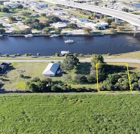 Lot 19 River Road Moore Haven FL 33471