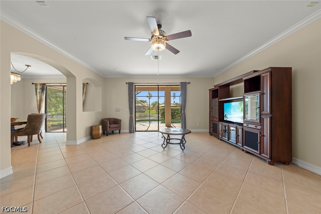 12387 Country Day Circle