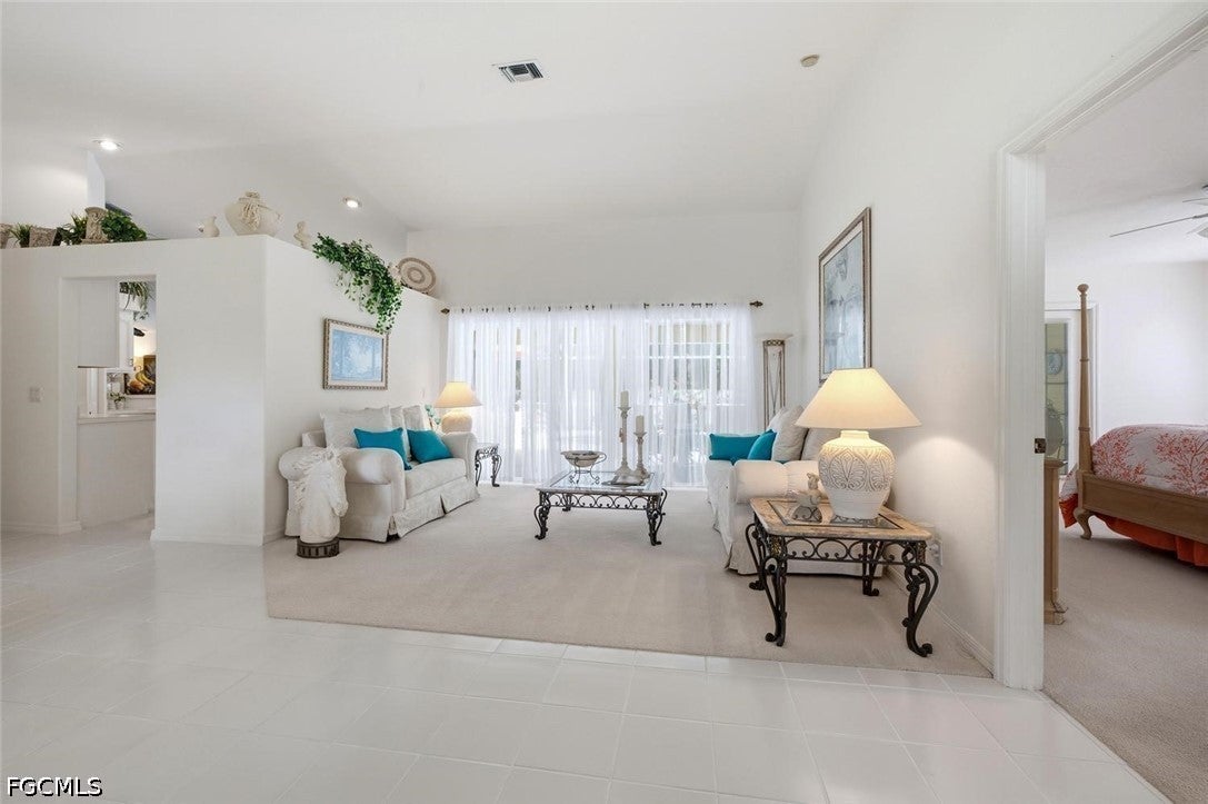 4417 SW 25th Place