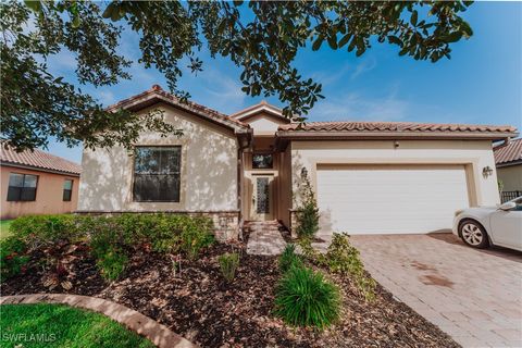 9302 Via San Giovani Street Fort Myers FL 33905