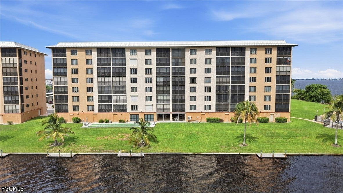 4280 SE 20th Place 808