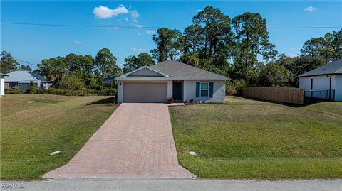 6058 S Moss Circle Labelle FL 33935