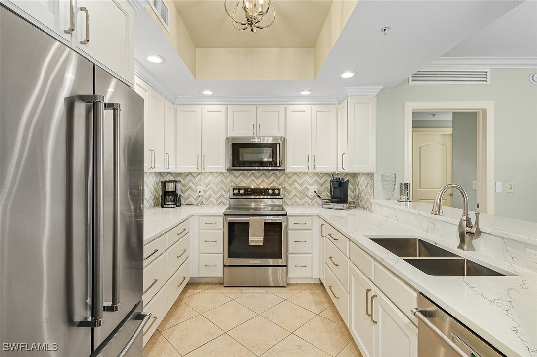 2090 W First Street 709