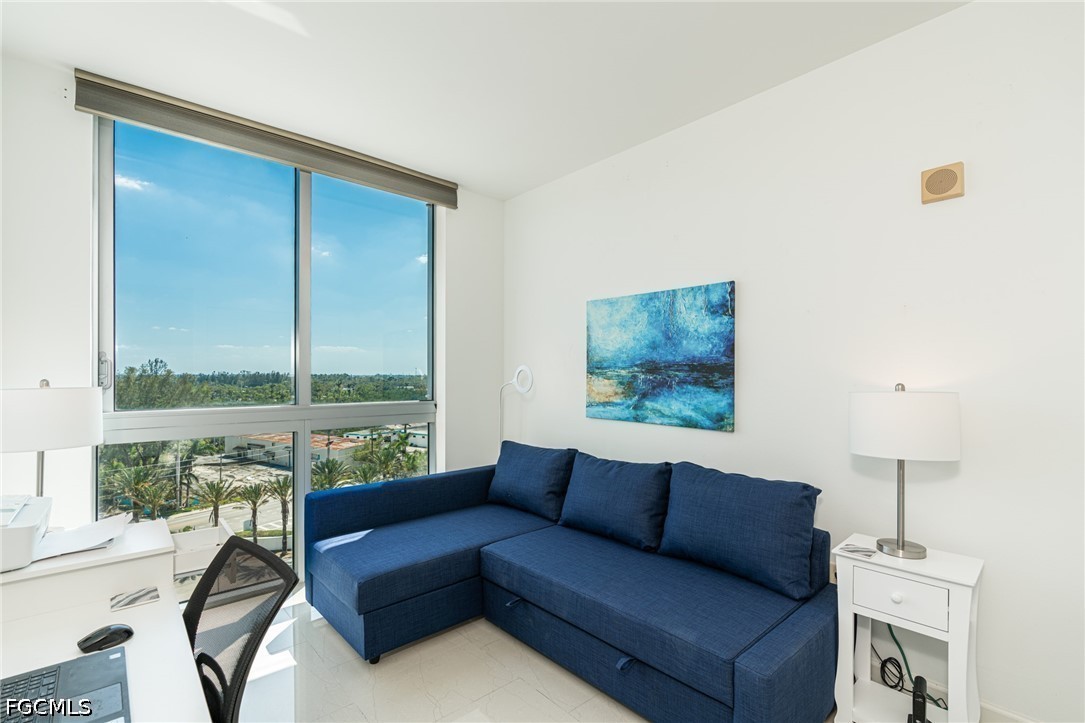 3000 Oasis Grand Boulevard 801