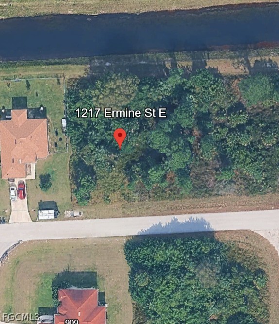 1217 Ermine Street E