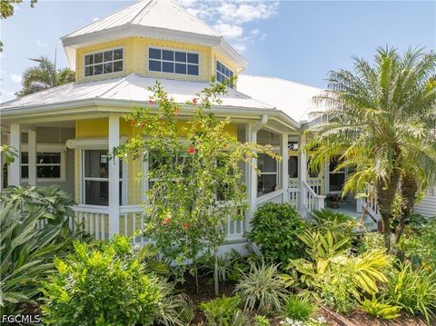 Tiny photo for 12341 McGregor Palms Drive, Fort Myers, FL 33908 (MLS # 2026017090)