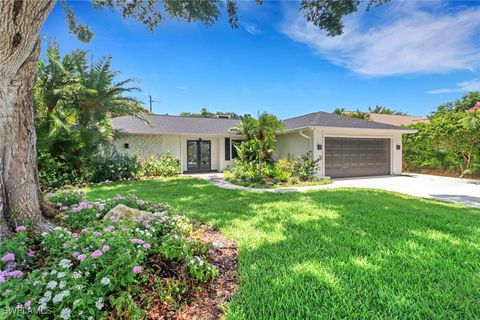 2255 Kings Lake Boulevard Naples FL 34112