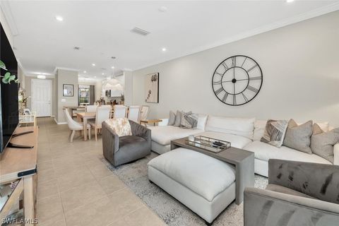 9365 Pocida Court 8-104 Naples FL 34119