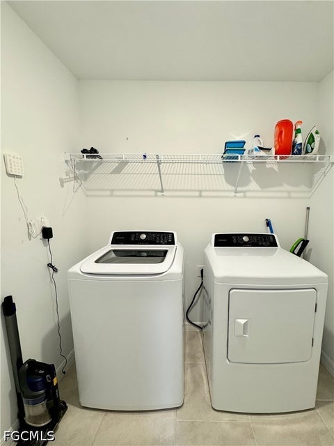 Tiny photo for 4106 NE 22nd Place, Cape Coral, FL 33909 (MLS # 2026039328)