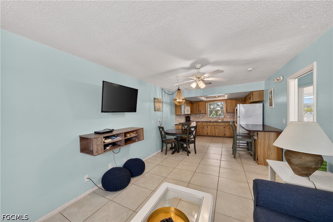 3188 Shell Mound Boulevard