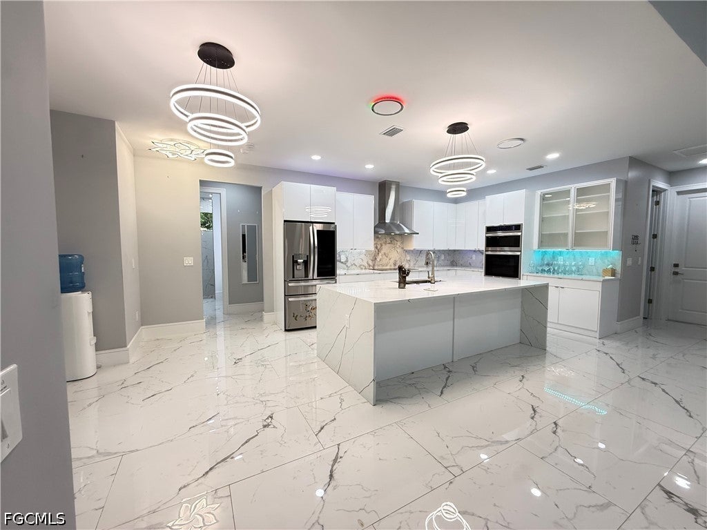 2501 SW 23rd Place